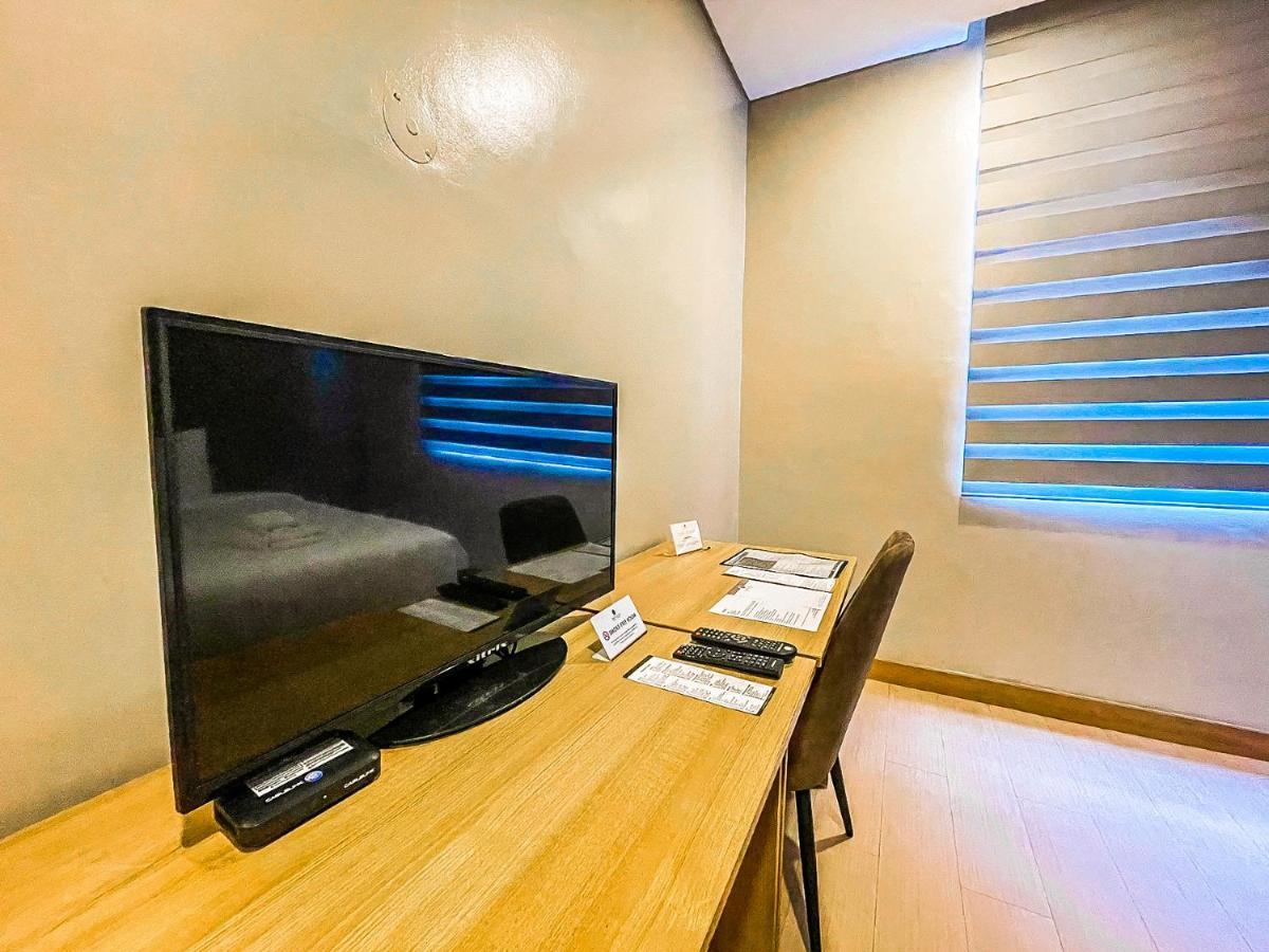 Madison 101 Hotel + Tower Quezon City Dış mekan fotoğraf