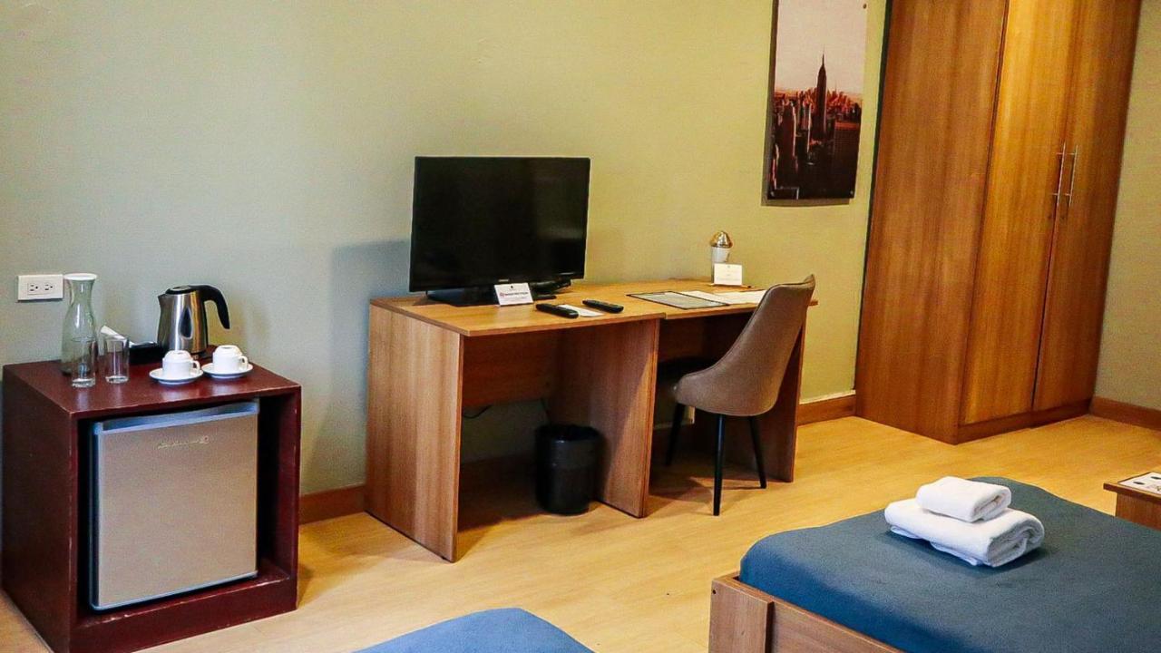 Madison 101 Hotel + Tower Quezon City Dış mekan fotoğraf