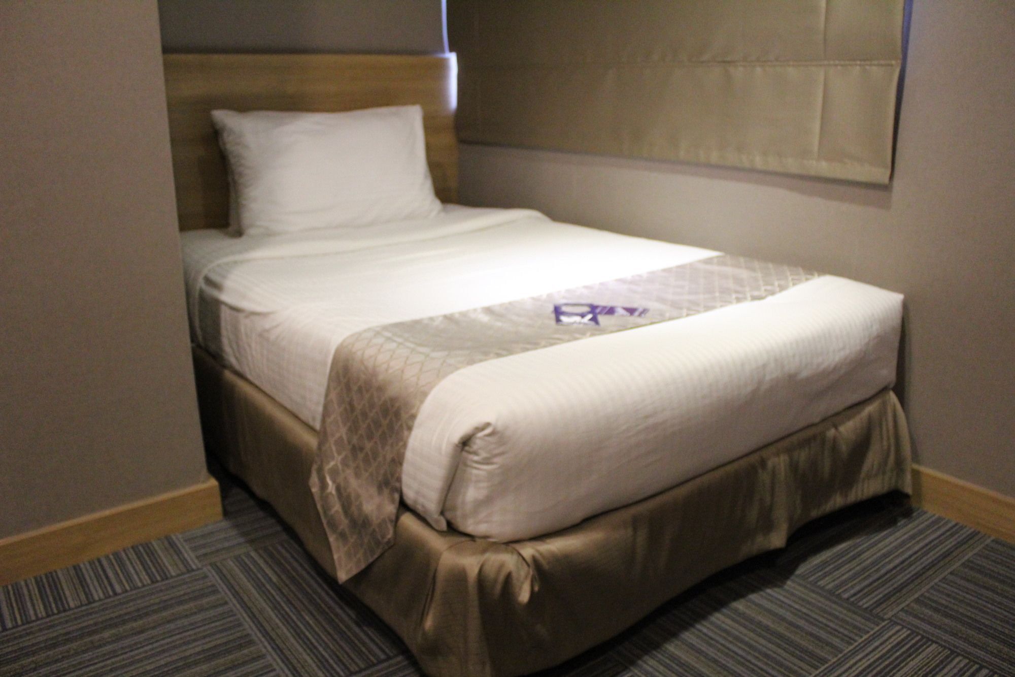 Madison 101 Hotel + Tower Quezon City Dış mekan fotoğraf